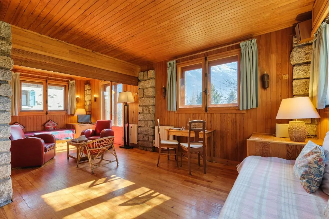Petit Chalet Des Moussoux - Happy Rentals contacts